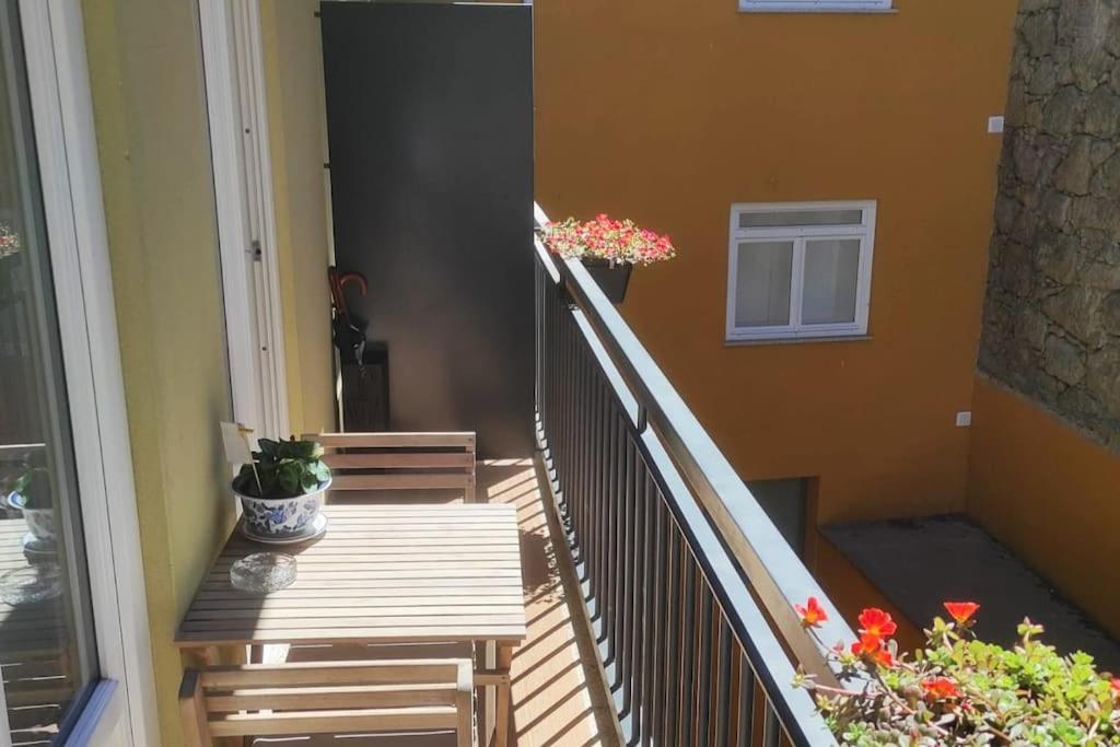 Sweet Porto Downtown Loft With Balcony Apartment Exterior photo